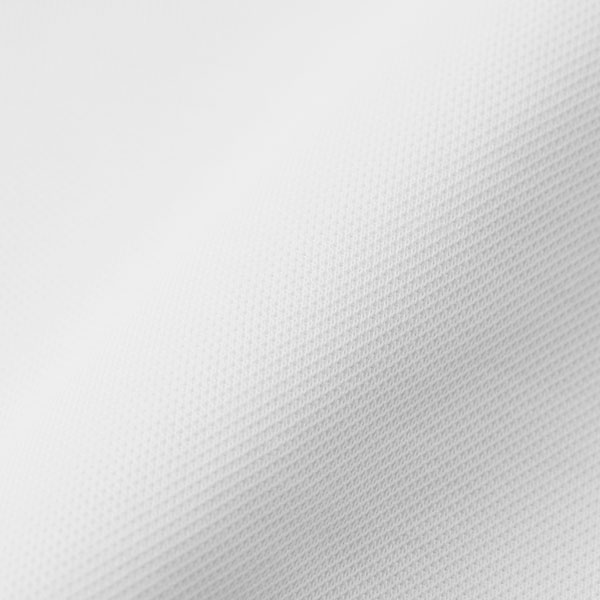 裏地はメッシュのダブルフェイス編みのため、汗をかいても快適な肌離れを実現