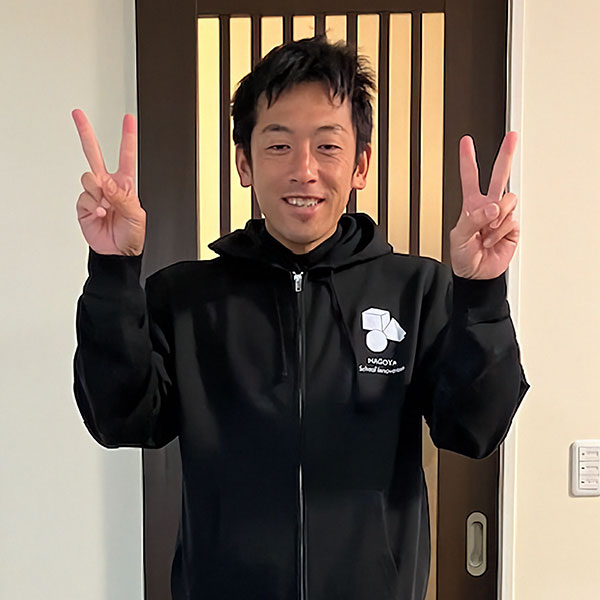 制作事例　002ブラック シルクスクリーンプリント 左胸プリントサイズ:W72mm×H100mm プリントカラー:ホワイト