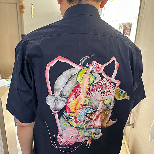 制作事例 C-5 ネイビー DTFプリント 背中中央プリントサイズ:W300mm×H349mm