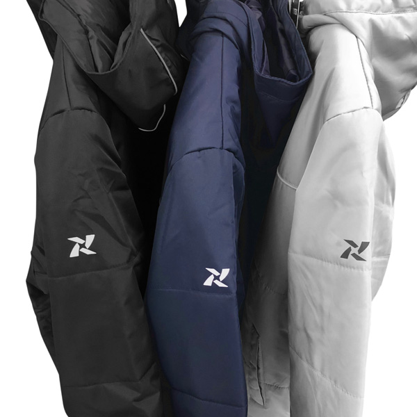 左袖に「TULTEX」ロゴマークがプリントされています。ブラックとネイビーは白プリント、グレーは黒プリント。