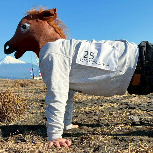 制作事例 カッティング圧着プリント 中央(左下寄り)プリントサイズ:W180mm×H70mm プリントカラー:ブラック