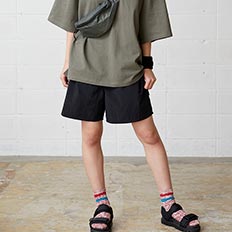バーサタイル ナイロンショーツ