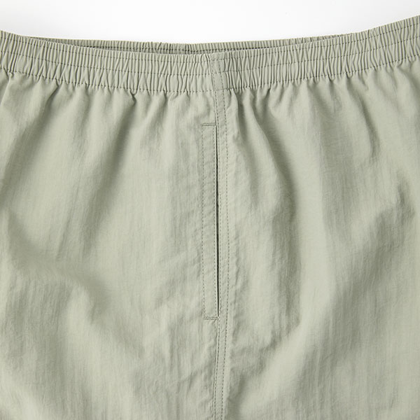 サイドポケット上下にカン抜きステッチ補強あり