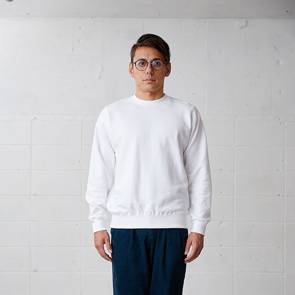 着用イメージ　身長178cm/Lサイズ　01ホワイト