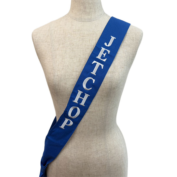 制作事例 11青 刺繍サイズ:W35×H300mm　刺繍書体:JS-3楷書体 刺繍カラー:ホワイト